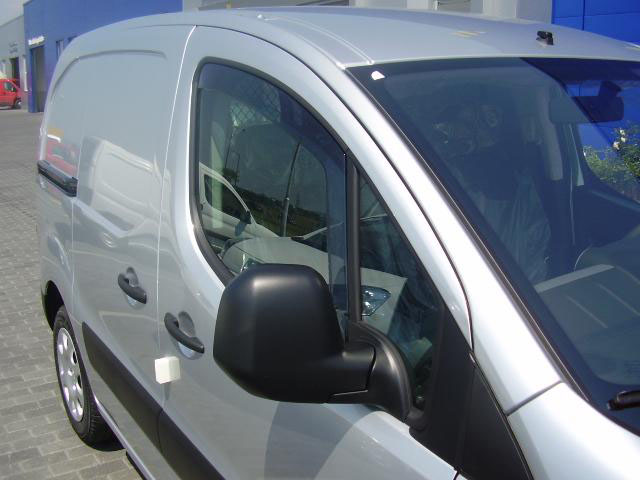 Ανεμοθραύστες Szatuna Classic για Berlingo II / Partner II 2τμχ