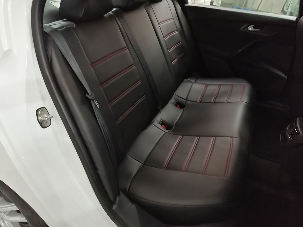 Σετ καλύμματα μαύρο τεχνόδερμα με κόκκινη ραφή για Peugeot 508 4D