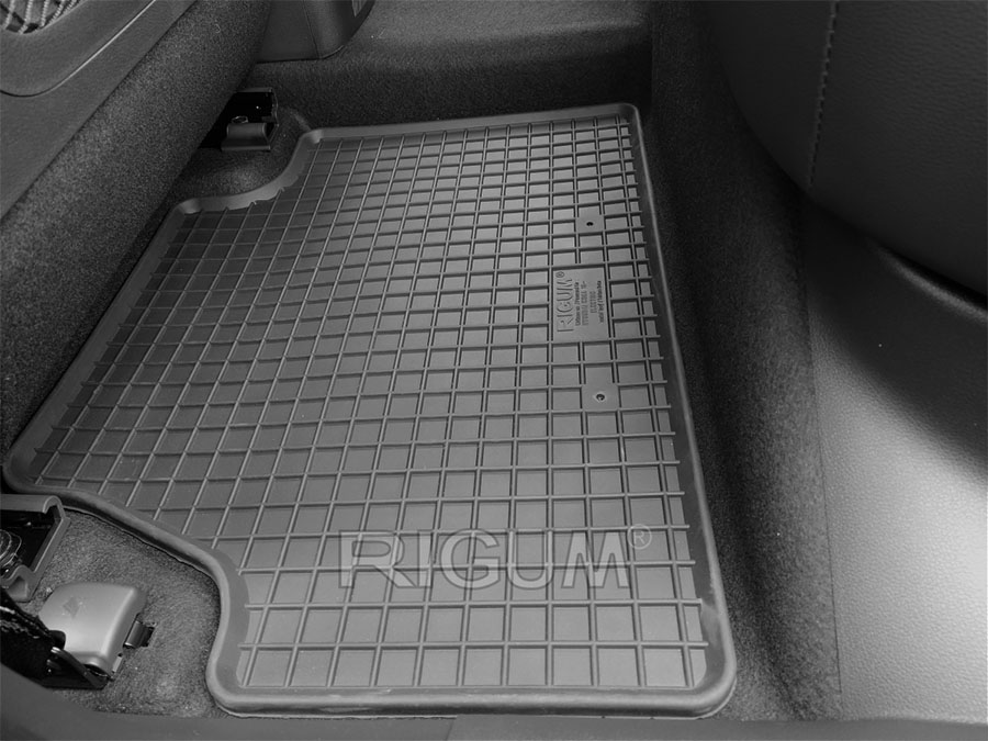 Πατάκια λάστιχο για Hyundai Kona (Electric) με κουμπώματα 4τμχ