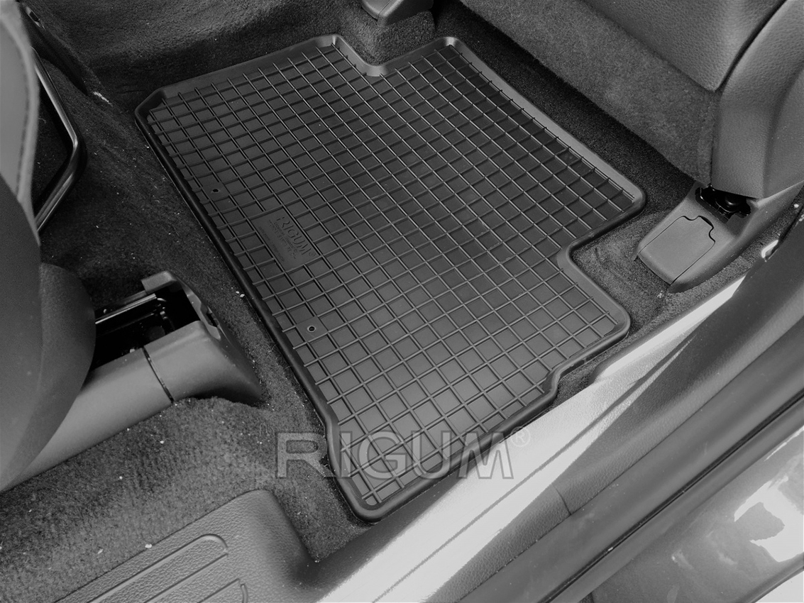 Πατάκια δαπέδου λαστιχένια για Hyundai Santa Fe (IV) Facelift