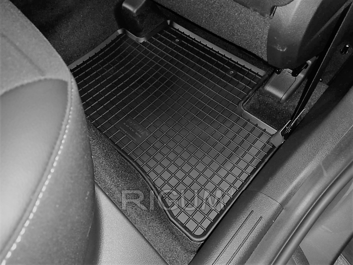 Πατάκια δαπέδου λαστιχένια για Kia Sportage / Sportage MHEV 4τμχ
