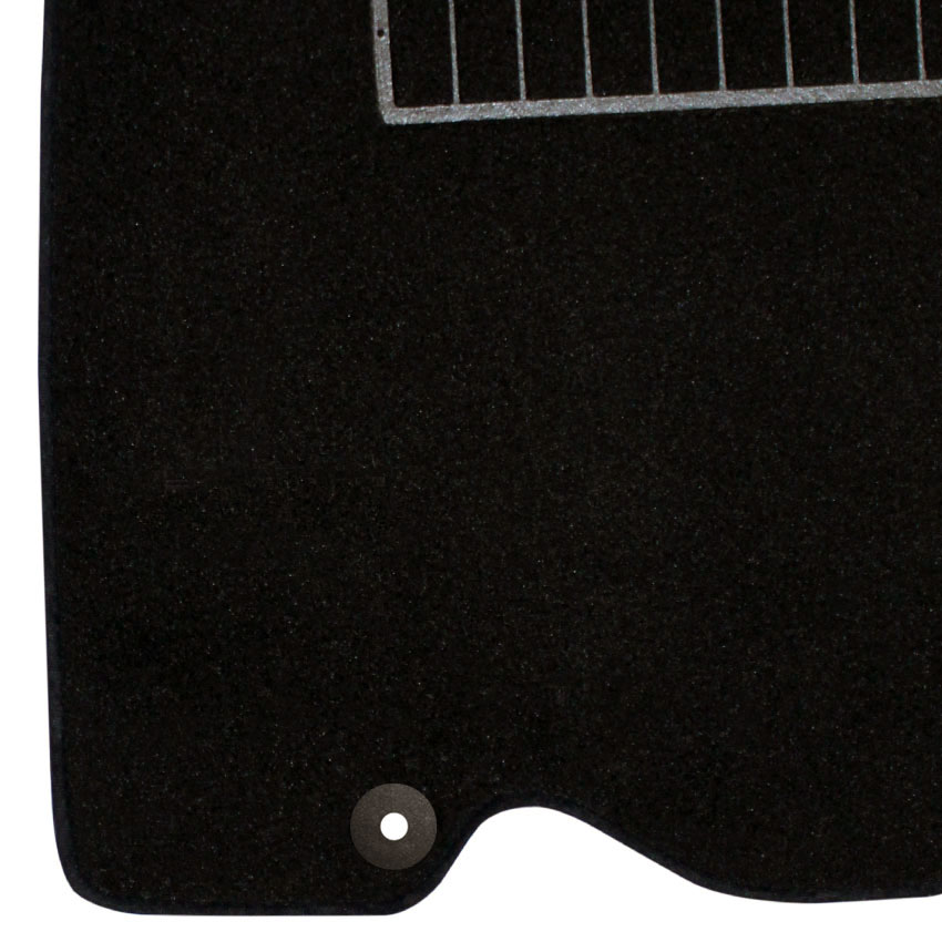 Μοκέτα Standard μαύρη για Nissan Navara D40 (4D) με στρογγυλό κούμπωμα 4τμχ