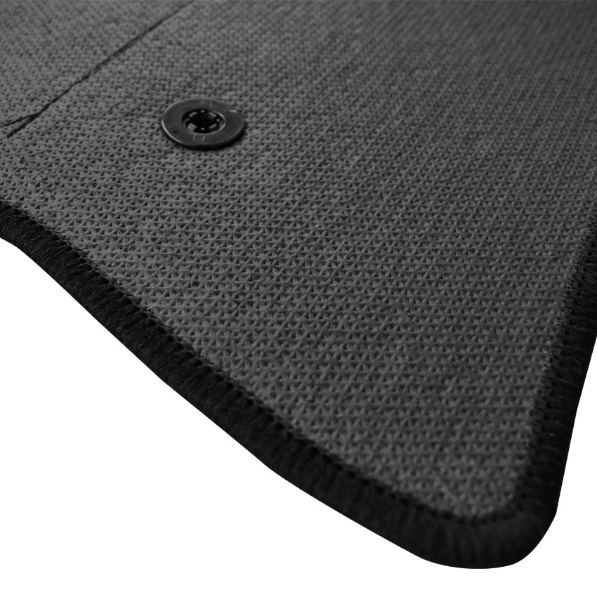 Πατάκια δαπέδου μοκέτας Tuft μαύρα για Fiat 500L 4τμχ