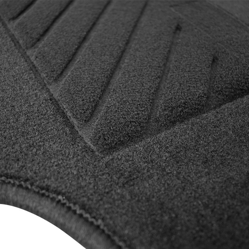 Πατάκια δαπέδου μοκέτας Tuft μαύρα για Fiat 500L 4τμχ