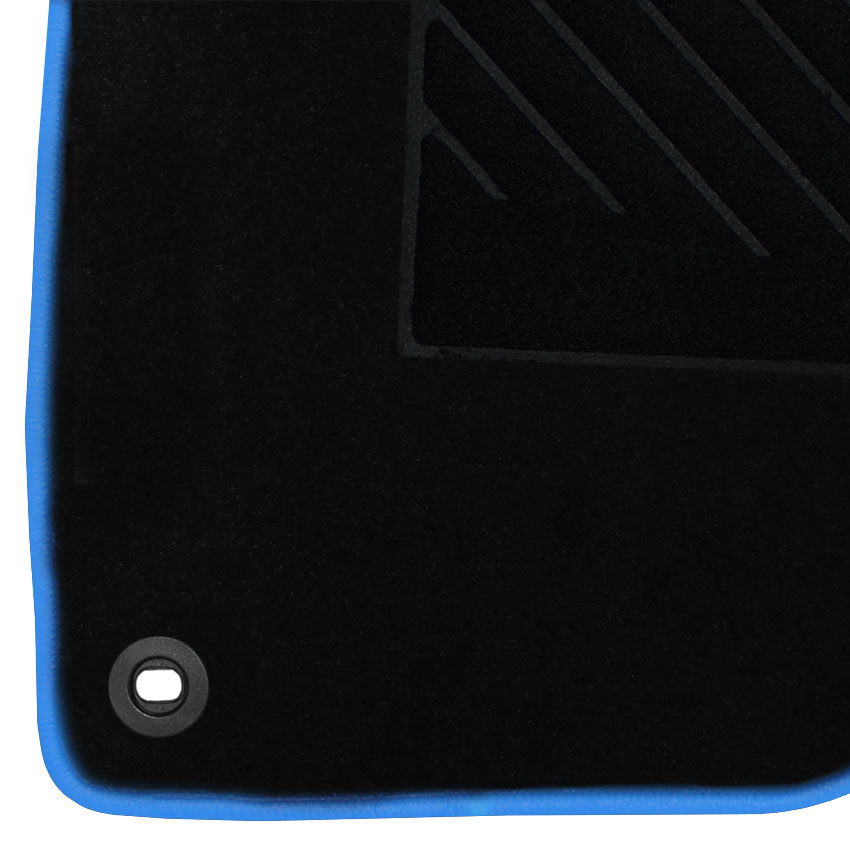 Μοκέτα Tuft μαύρη με μπλε ρέλι για Honda Civic (IX) 5D με οβάλ κουμπώματα 4τμχ