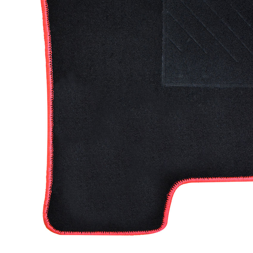 Μοκέτα Tuft μαύρη με κόκκινο ρέλι για Mercedes Actros 2τμχ