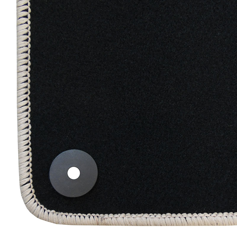 Μοκέτα Velgum μαύρη με μπεζ ρέλι για VW Polo V με στρογγυλά κουμπώματα 4τμχ