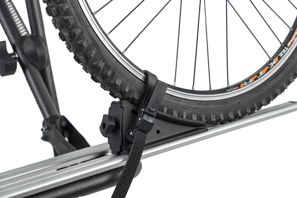 Βάση ποδηλάτων πορτ μπαγκάζ Menabo SHADOW για VW Transporter T6 (3 ποδηλάτων ή Fat Bikes)